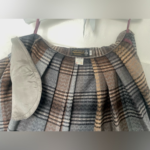 100% virgin wool vintage wrap skirt S/M size made in CA EUC muted unique colours - Picture 5 of 8